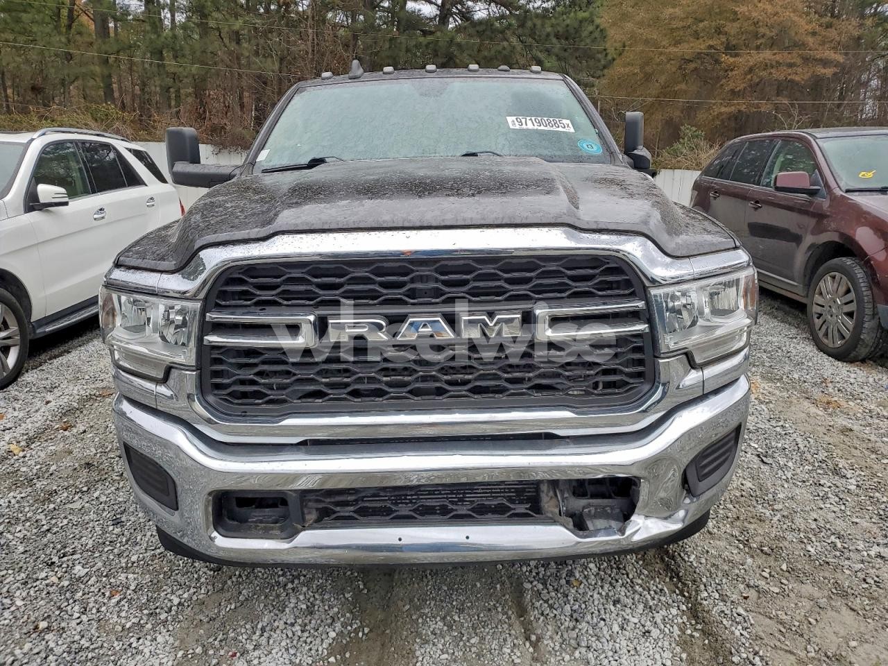 Photo 5 of 2019 RAM 3500 TRADESMAN (VIN 3C63RPGL5KG636401)