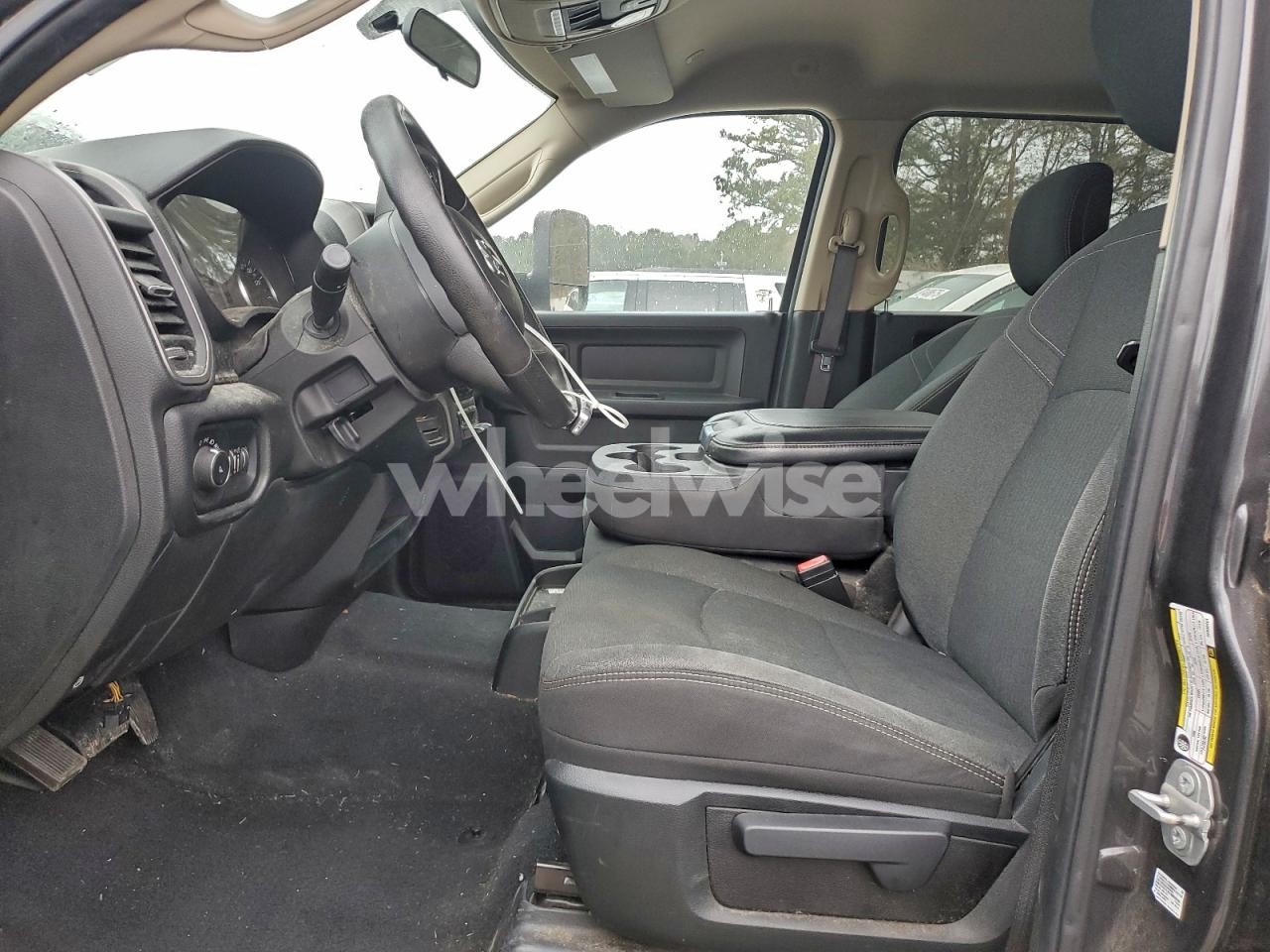 Photo 7 of 2019 RAM 3500 TRADESMAN (VIN 3C63RPGL5KG636401)