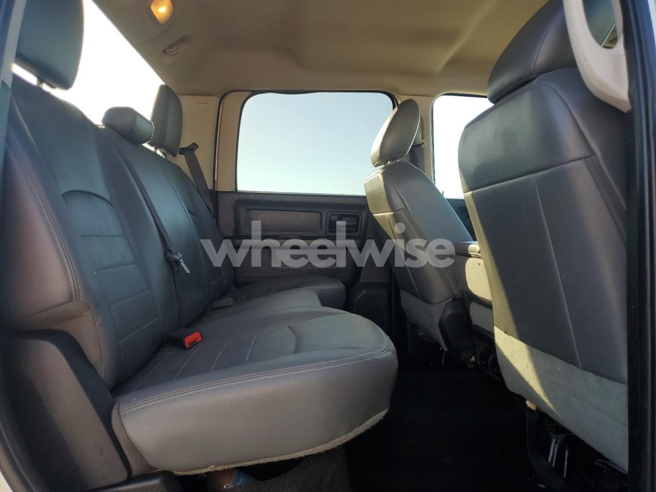 Photo 11 of 2016 RAM 3500 CREW LONG 4X2 D (VIN 3C63RPGL9GG208063)