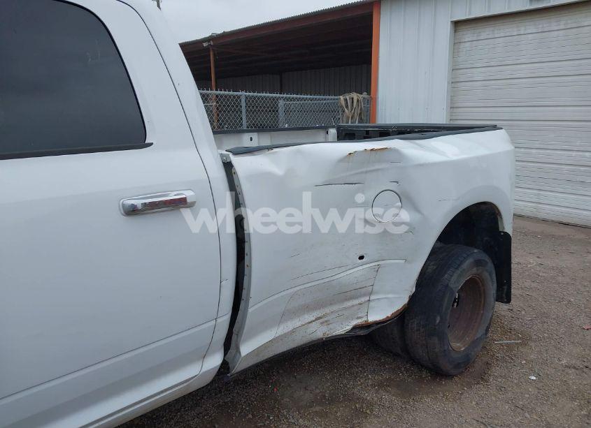 Photo 11 of 2015 Ram 3500 SLT (VIN 3C63RPHL4FG504136)
