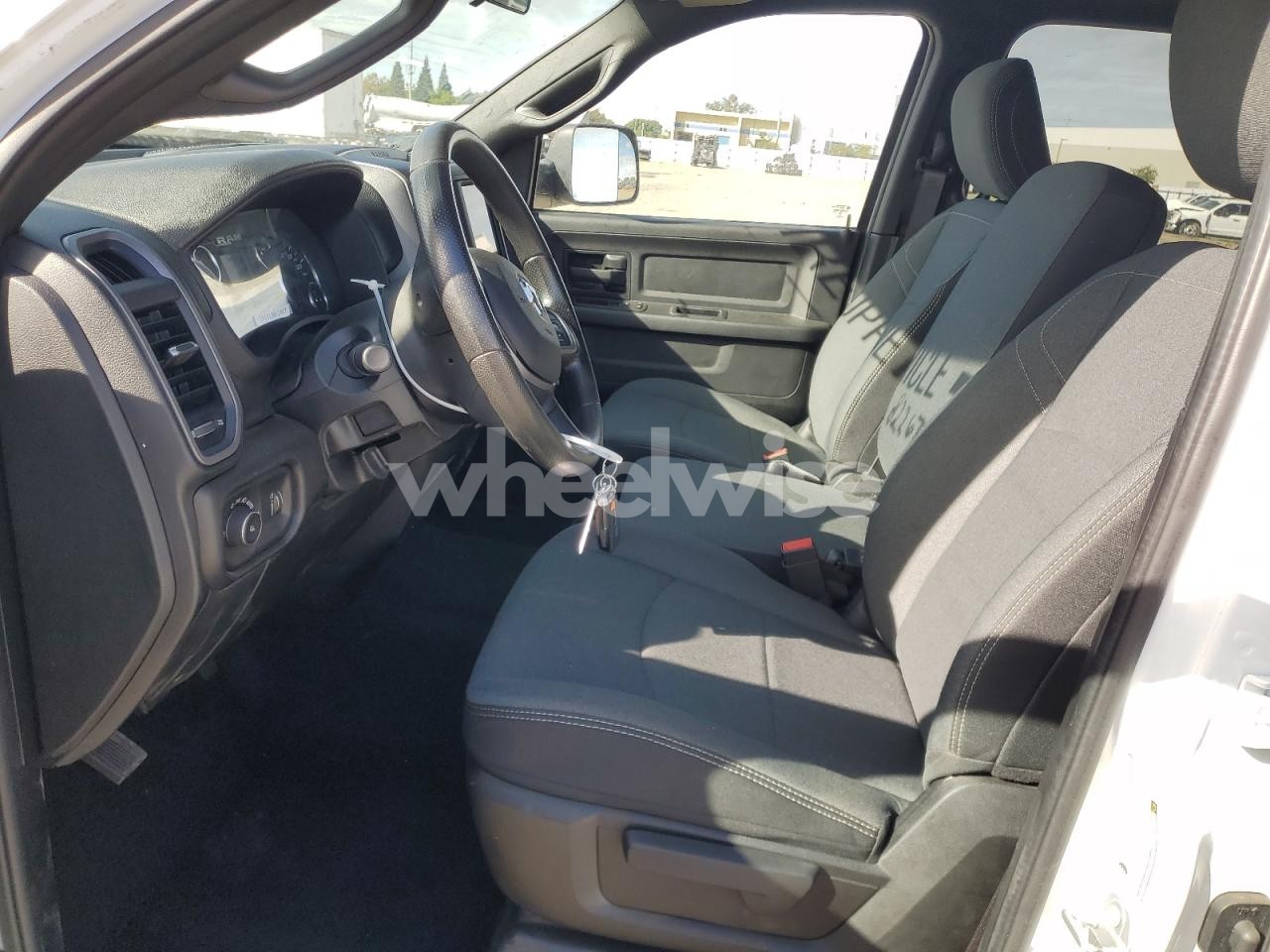 Photo 7 of 2021 RAM 3500 TRADESMAN (VIN 3C63RRGJ8MG589314)