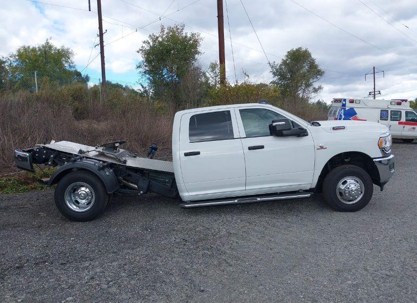 Photo 13 of 2024 Ram 3500 TRADESMAN 4X4 8' BOX (VIN 3C63RRGL0RG273348)