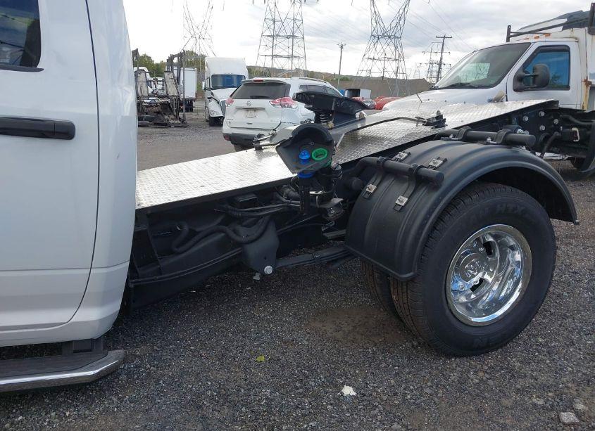 Photo 6 of 2024 Ram 3500 TRADESMAN 4X4 8' BOX (VIN 3C63RRGL0RG273348)
