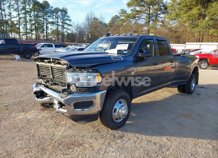 Photo 2 of 2019 Ram 3500 TRADESMAN 4X4 8' BOX (VIN 3C63RRGL1KG591954)