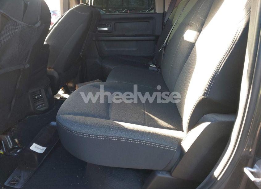 Photo 7 of 2019 Ram 3500 TRADESMAN 4X4 8' BOX (VIN 3C63RRGL1KG591954)