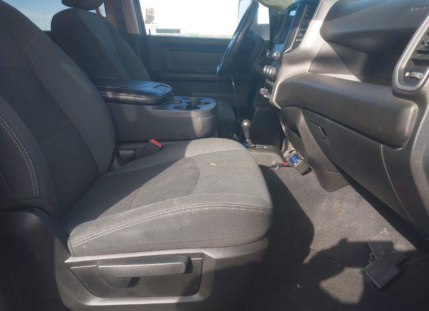 Photo 6 of 2020 Ram 3500 TRADESMAN 4X4 8' BOX (VIN 3C63RRGL1LG255495)