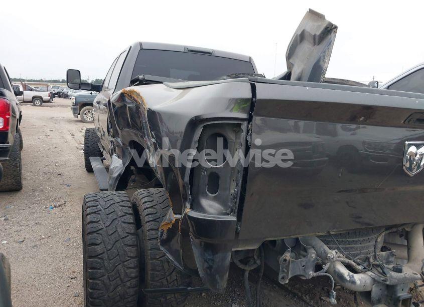 Photo 3 of 2016 Ram 3500 TRADESMAN (VIN 3C63RRGL3GG122212)