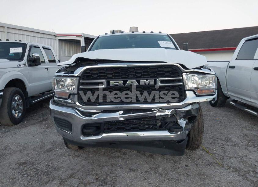 Photo 12 of 2019 Ram 3500 TRADESMAN 4X4 8' BOX (VIN 3C63RRGL3KG591762)