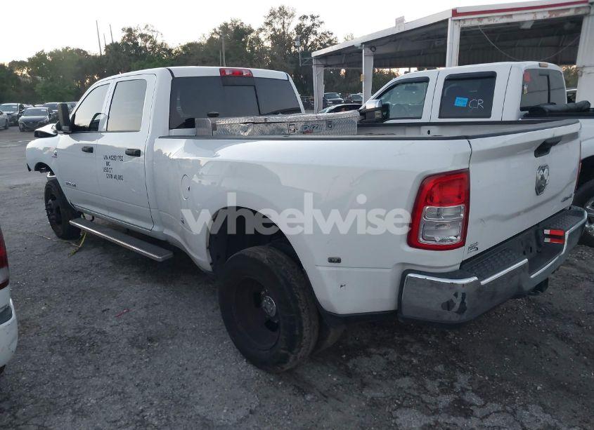 Photo 3 of 2019 Ram 3500 TRADESMAN 4X4 8' BOX (VIN 3C63RRGL3KG591762)