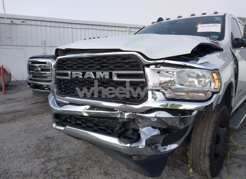 Photo 6 of 2019 Ram 3500 TRADESMAN 4X4 8' BOX (VIN 3C63RRGL3KG591762)