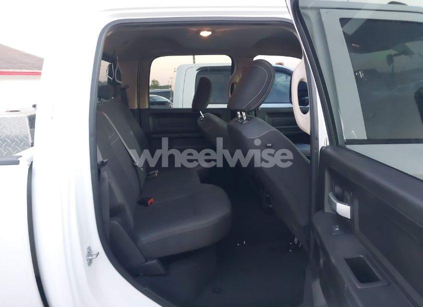 Photo 8 of 2019 Ram 3500 TRADESMAN 4X4 8' BOX (VIN 3C63RRGL3KG591762)