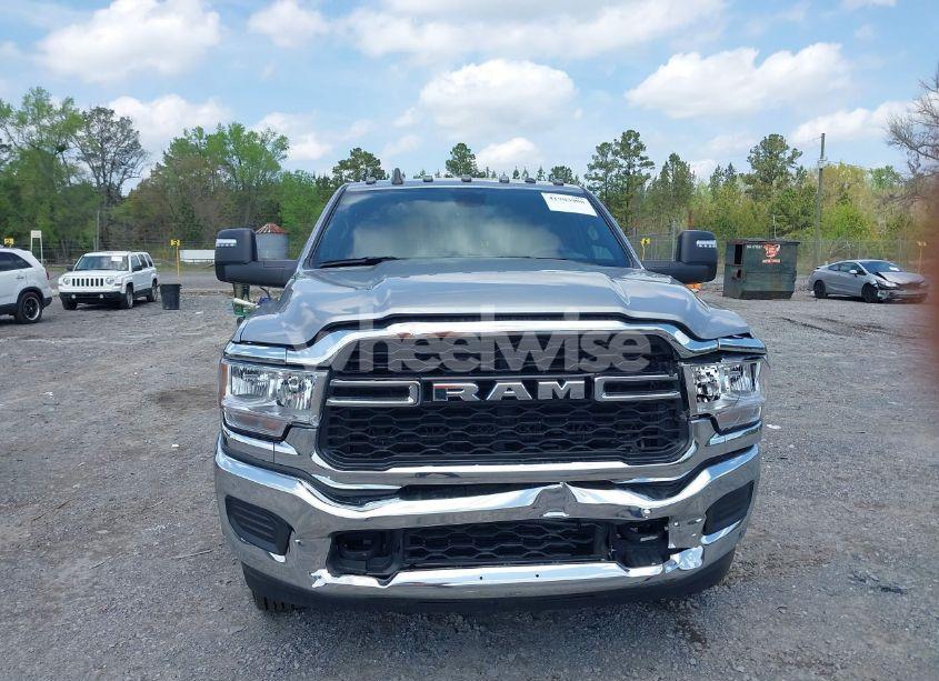 Photo 12 of 2024 Ram 3500 TRADESMAN 4X4 8' BOX (VIN 3C63RRGL3RG317424)