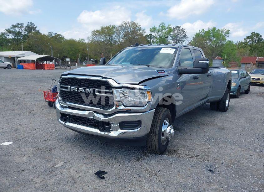 Photo 2 of 2024 Ram 3500 TRADESMAN 4X4 8' BOX (VIN 3C63RRGL3RG317424)