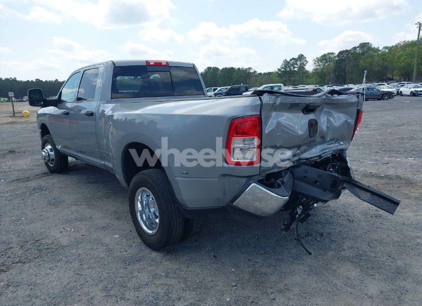 Photo 3 of 2024 Ram 3500 TRADESMAN 4X4 8' BOX (VIN 3C63RRGL3RG317424)