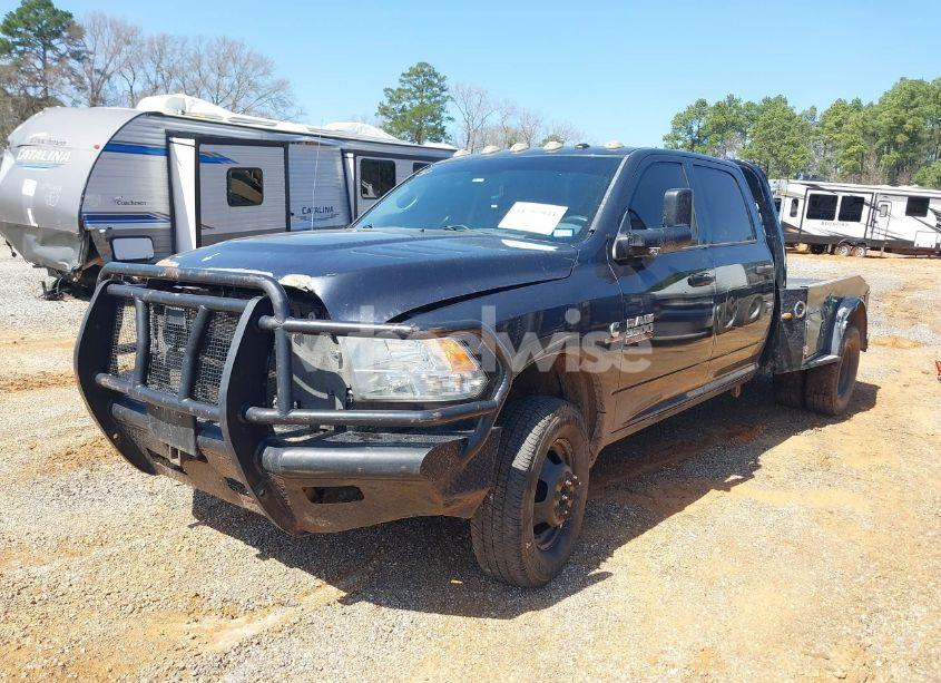 Photo 2 of 2014 Ram 3500 TRADESMAN (VIN 3C63RRGL4EG122376)