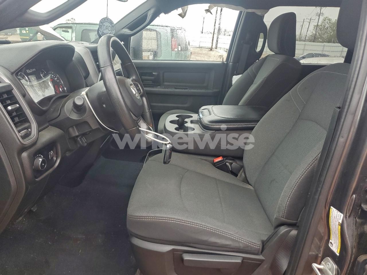 Photo 7 of 2024 RAM 3500 TRADESMAN (VIN 3C63RRGL4RG167503)