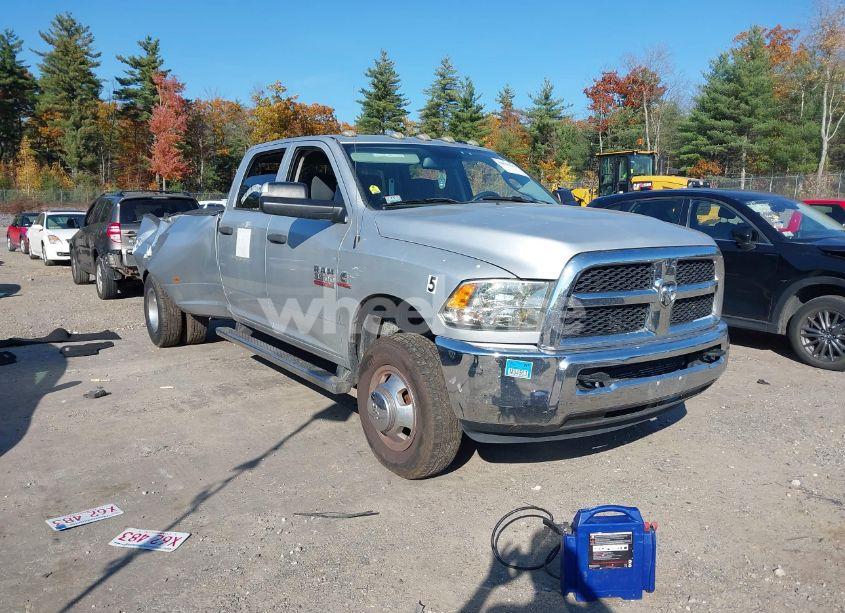 2014 Ram 3500 TRADESMAN (VIN 3C63RRGL5EG201135) main photo