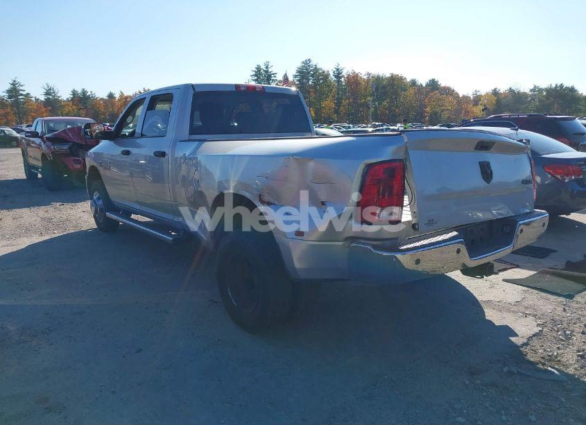 Photo 3 of 2014 Ram 3500 TRADESMAN (VIN 3C63RRGL5EG201135)