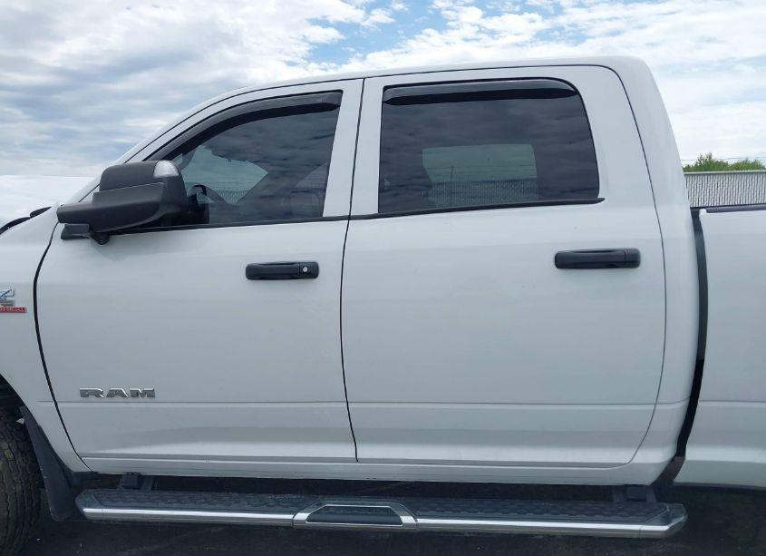 Photo 17 of 2020 Ram 3500 TRADESMAN 4X4 8' BOX (VIN 3C63RRGL5LG271313)