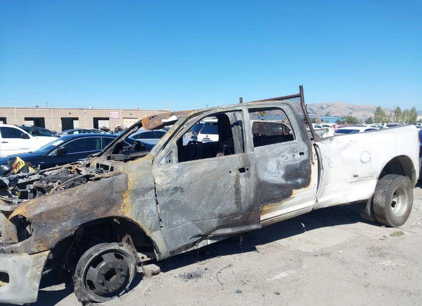 Photo 11 of 2021 Ram 3500 TRADESMAN 4X4 8' BOX (VIN 3C63RRGL5MG589580)