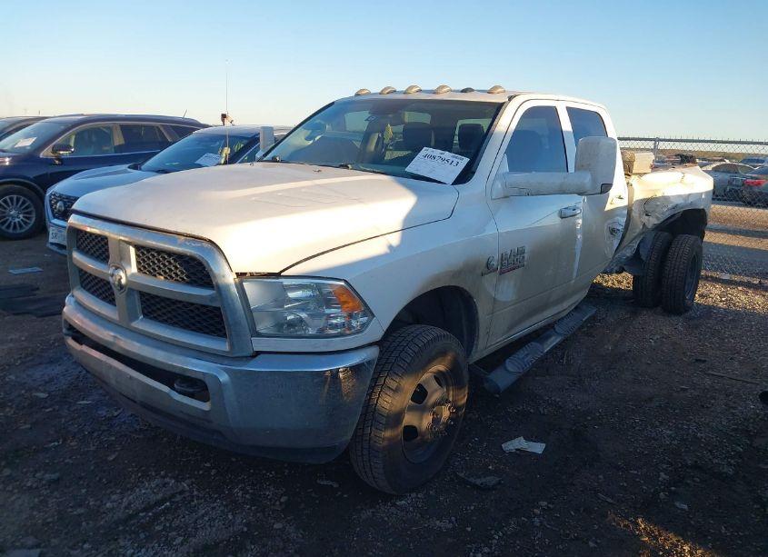 Photo 2 of 2014 Ram 3500 TRADESMAN (VIN 3C63RRGL6EG275387)