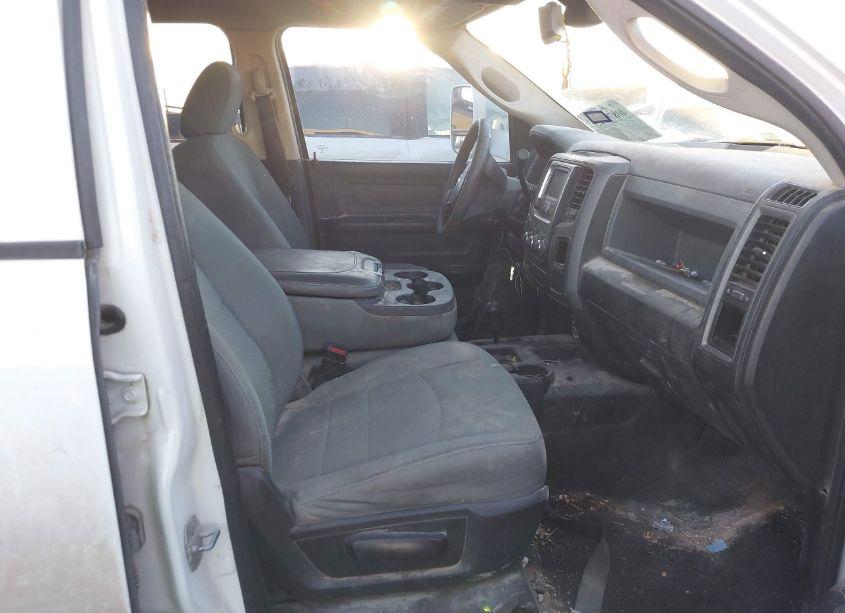 Photo 5 of 2014 Ram 3500 TRADESMAN (VIN 3C63RRGL6EG275387)