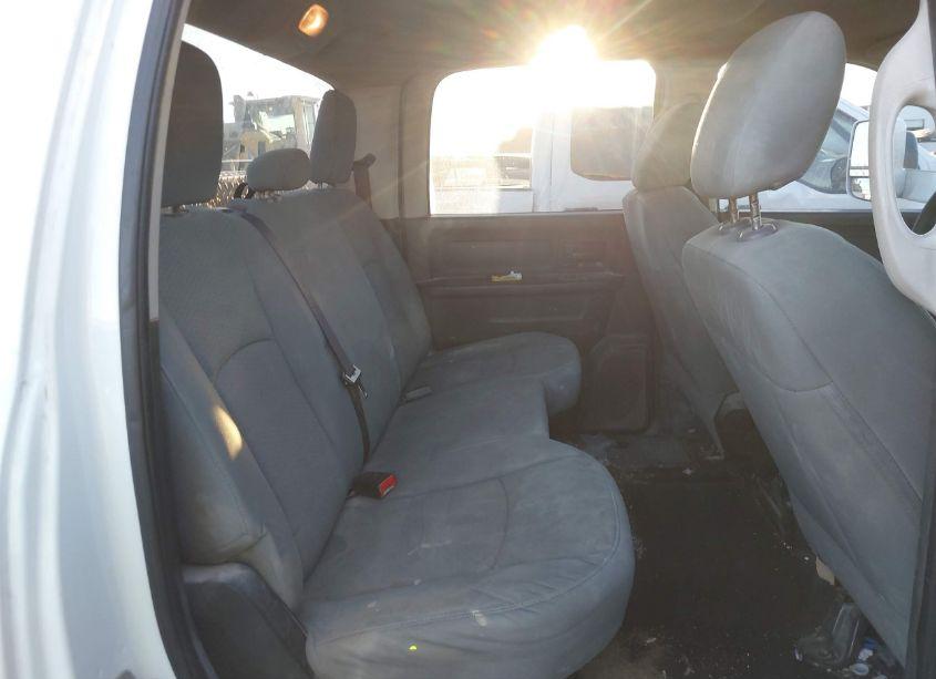 Photo 8 of 2014 Ram 3500 TRADESMAN (VIN 3C63RRGL6EG275387)