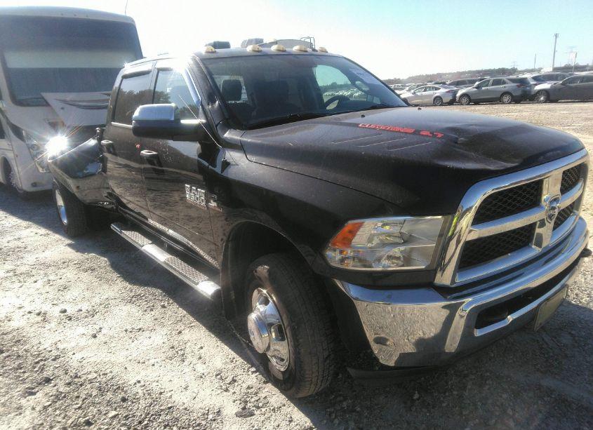 2016 Ram 3500 TRADESMAN (VIN 3C63RRGL6GG327376) main photo