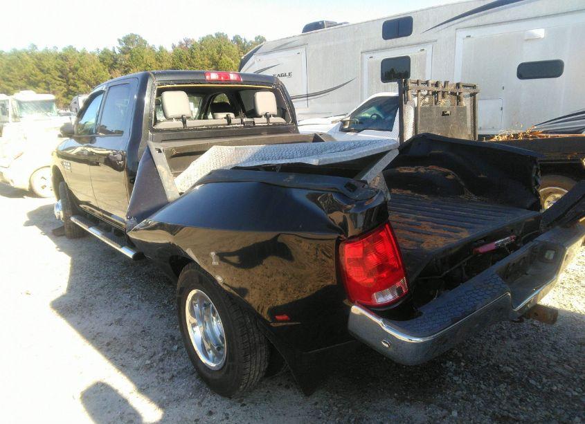 Photo 3 of 2016 Ram 3500 TRADESMAN (VIN 3C63RRGL6GG327376)