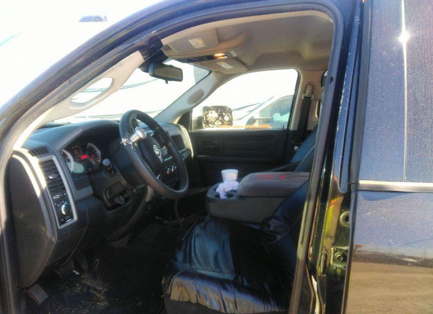 Photo 6 of 2016 Ram 3500 TRADESMAN (VIN 3C63RRGL6GG327376)