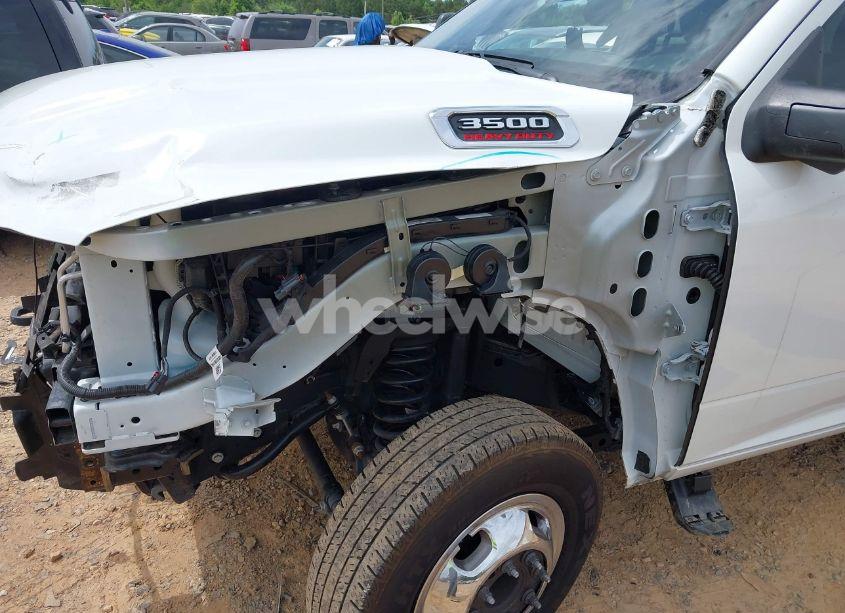 Photo 12 of 2024 Ram 3500 TRADESMAN 4X4 8' BOX (VIN 3C63RRGL6RG307826)