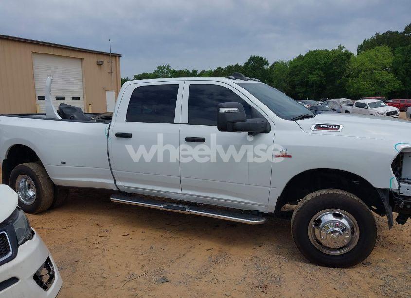 Photo 16 of 2024 Ram 3500 TRADESMAN 4X4 8' BOX (VIN 3C63RRGL6RG307826)