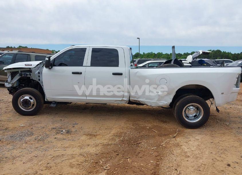 Photo 17 of 2024 Ram 3500 TRADESMAN 4X4 8' BOX (VIN 3C63RRGL6RG307826)