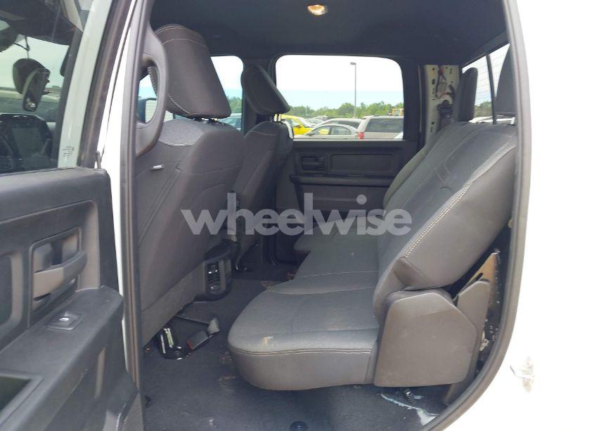 Photo 6 of 2024 Ram 3500 TRADESMAN 4X4 8' BOX (VIN 3C63RRGL6RG307826)