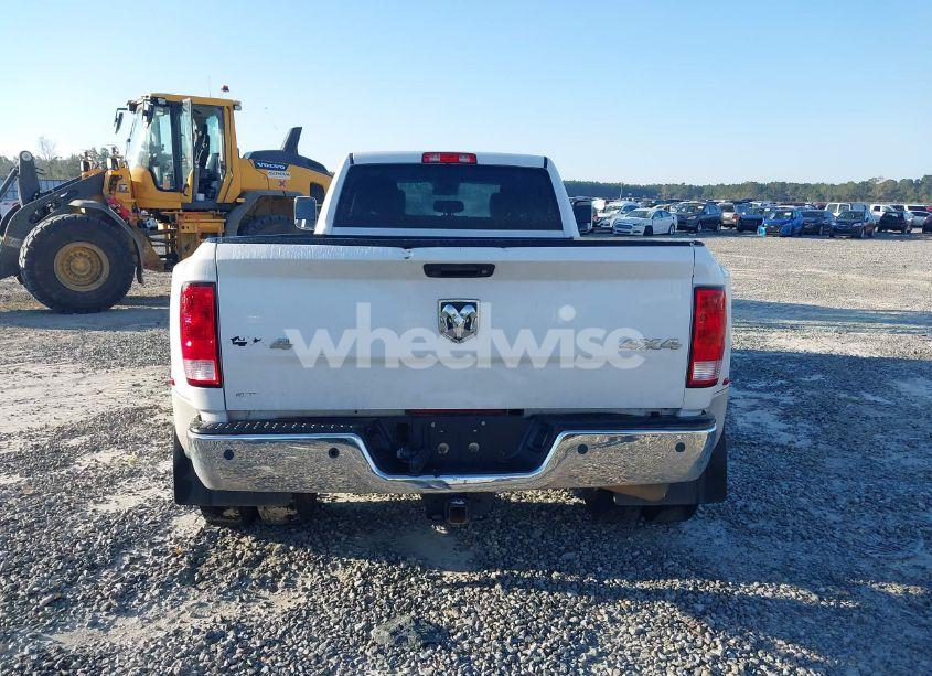 Photo 15 of 2018 Ram 3500 (VIN 3C63RRGL7JG267101)