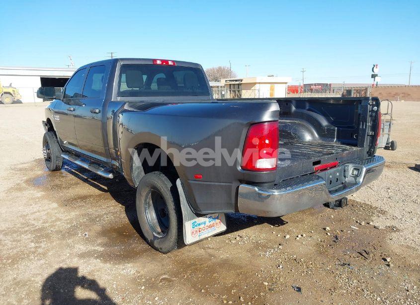 Photo 3 of 2018 Ram 3500 TRADESMAN 4X4 8' BOX (VIN 3C63RRGL7JG352634)