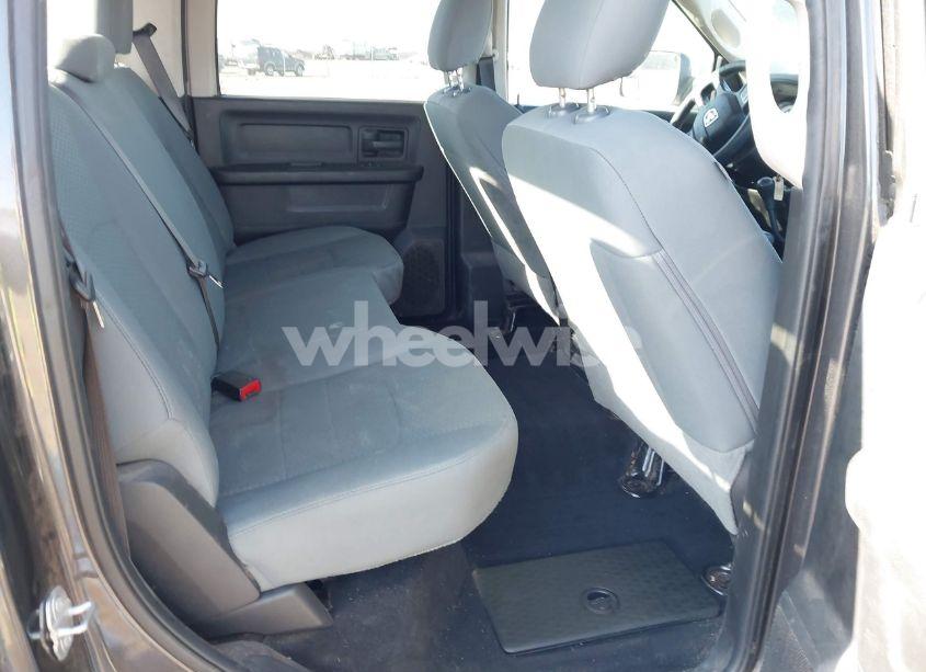 Photo 6 of 2018 Ram 3500 TRADESMAN 4X4 8' BOX (VIN 3C63RRGL7JG352634)