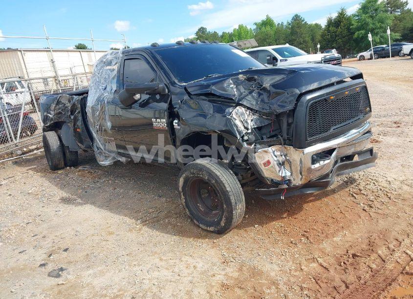 2018 Ram 3500 TRADESMAN 4X4 8' BOX (VIN 3C63RRGL7JG354710) main photo