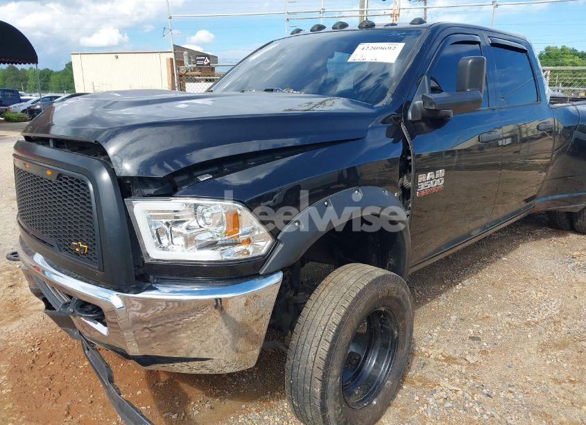 Photo 13 of 2018 Ram 3500 TRADESMAN 4X4 8' BOX (VIN 3C63RRGL7JG354710)