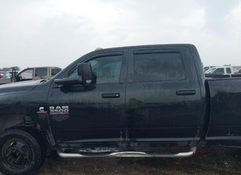 Photo 15 of 2018 Ram 3500 TRADESMAN 4X4 8' BOX (VIN 3C63RRGL7JG413044)