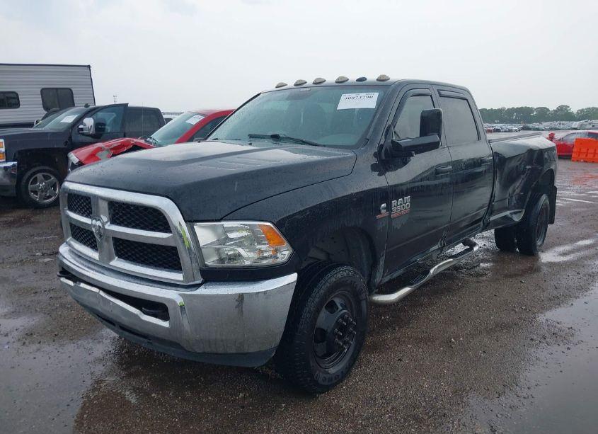 Photo 2 of 2018 Ram 3500 TRADESMAN 4X4 8' BOX (VIN 3C63RRGL7JG413044)