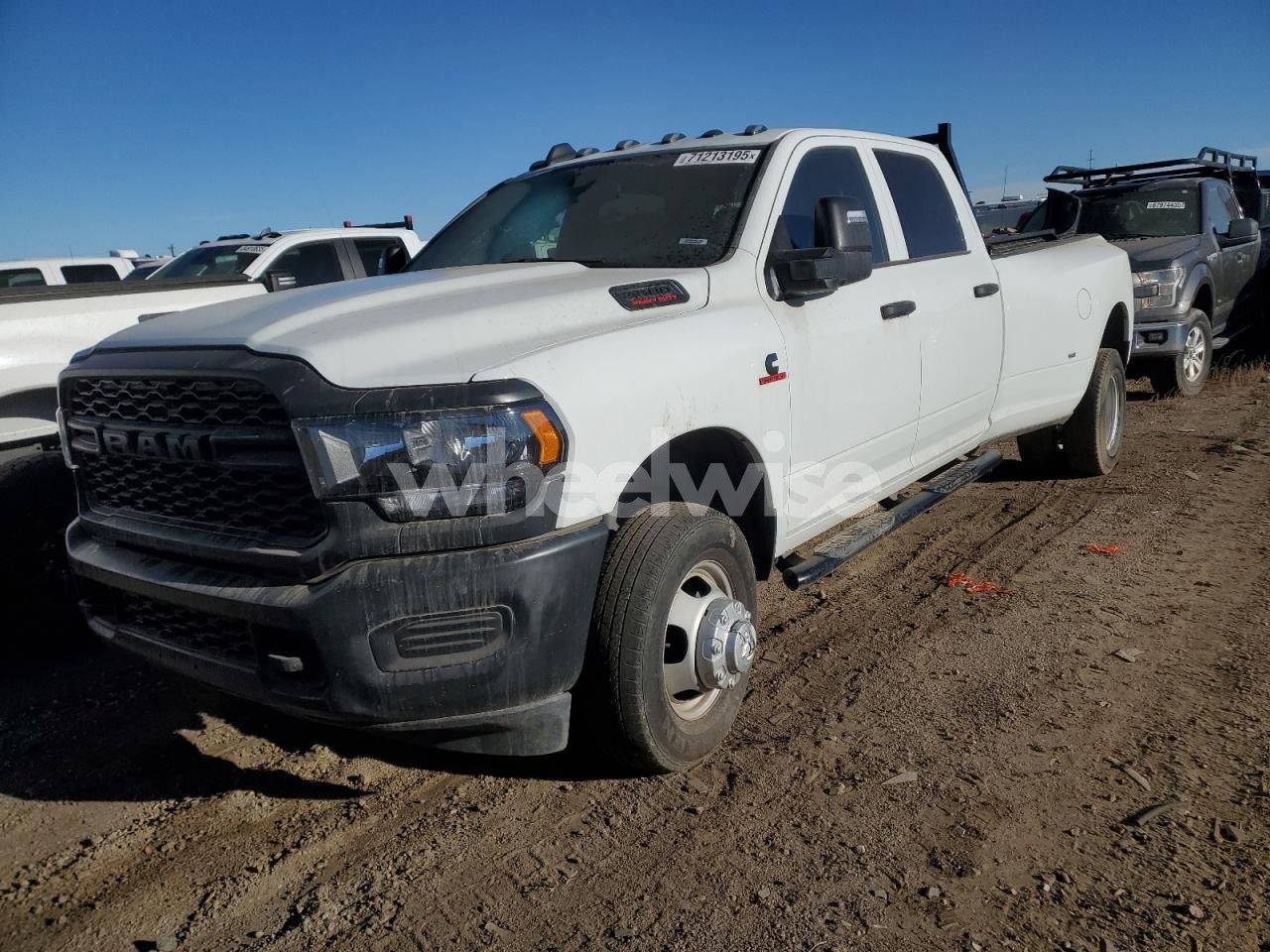 2024 RAM 3500 TRADESMAN (VIN 3C63RRGL9RG394069) main photo
