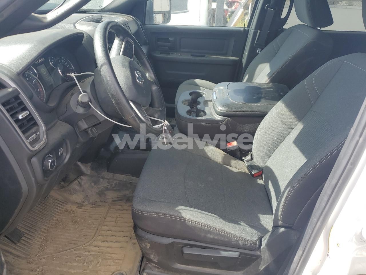 Photo 7 of 2024 RAM 3500 TRADESMAN (VIN 3C63RRGL9RG394069)