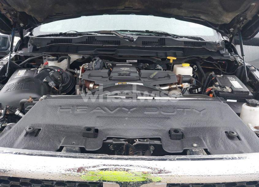 Photo 9 of 2018 Ram 3500 TRADESMAN (VIN 3C63RRGLXJG392674)