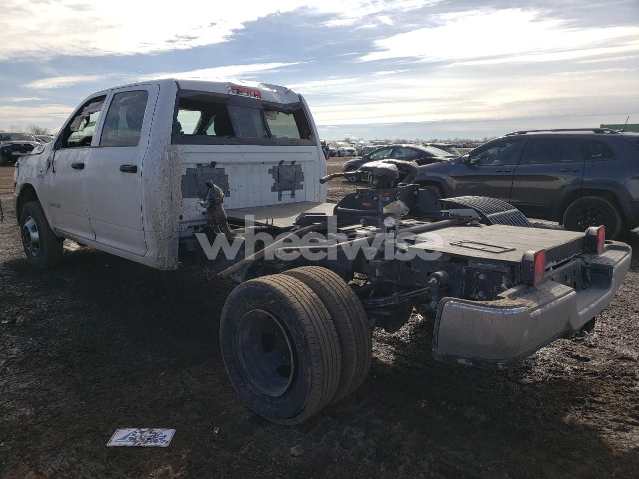 Photo 3 of 2022 RAM 3500 TRADESMAN (VIN 3C63RRGLXNG115819)