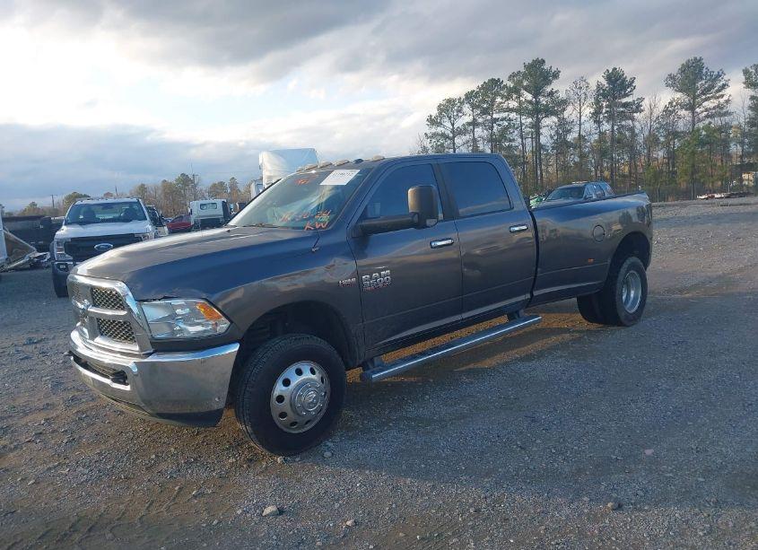 Photo 2 of 2014 Ram 3500 SLT (VIN 3C63RRHJ1EG270028)