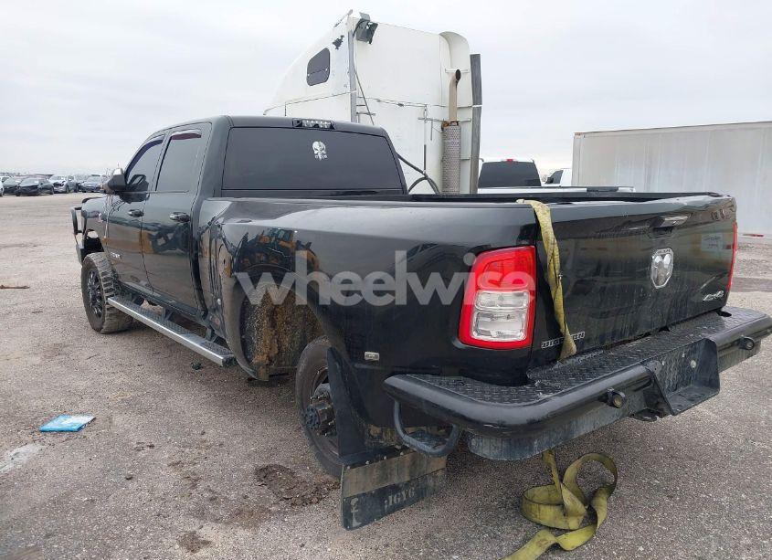 Photo 3 of 2019 Ram 3500 (VIN 3C63RRHL0KG638860)