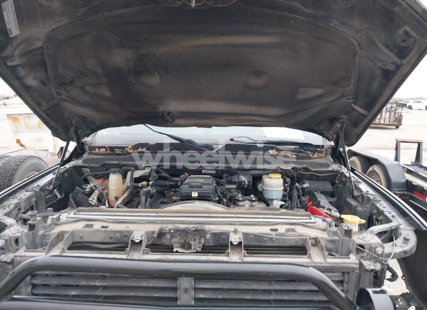 Photo 9 of 2019 Ram 3500 (VIN 3C63RRHL0KG638860)