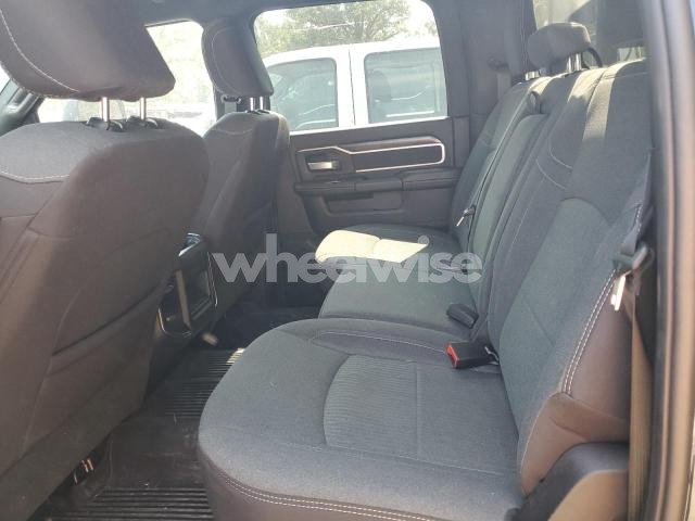 Photo 9 of 2024 RAM 3500 BIG HORN (VIN 3C63RRHL0RG414515)