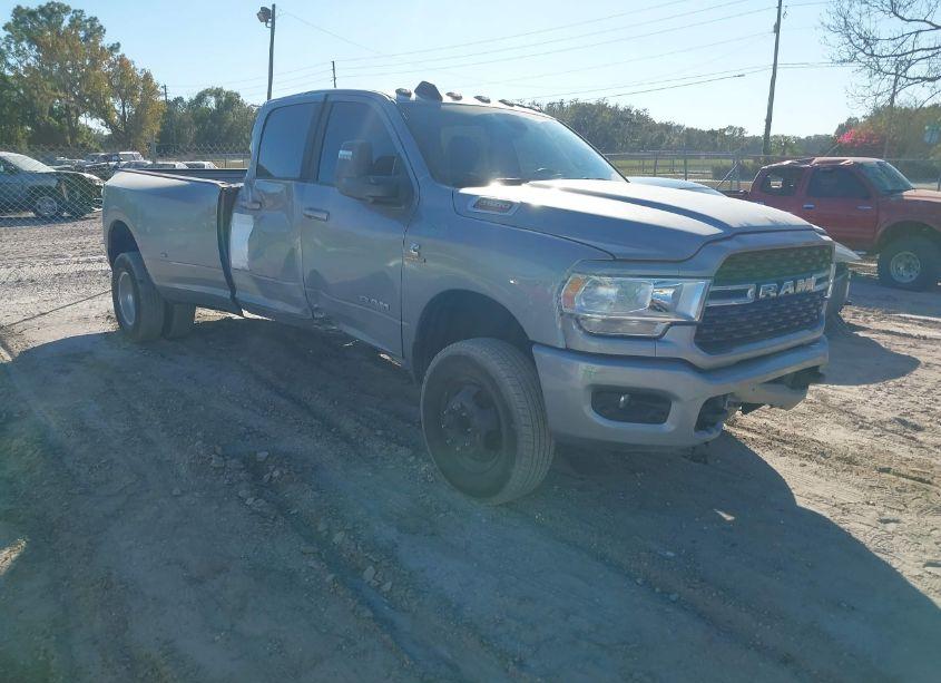 2024 Ram 3500 BIG HORN 4X4 8' BOX (VIN 3C63RRHL1RG256444) main photo